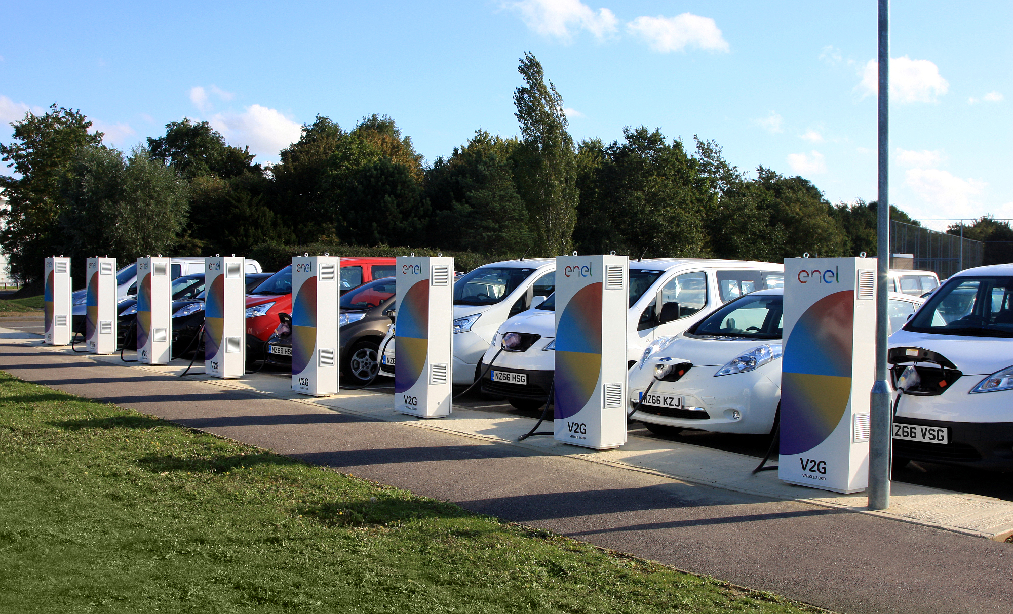 Nissan Vehicle-to-Grid Project to Accelerate Decarbonization of UK Energy System