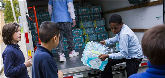 Walmart, Coke, Nestlé, PepsiCo Providing Water for Flint Public School Students