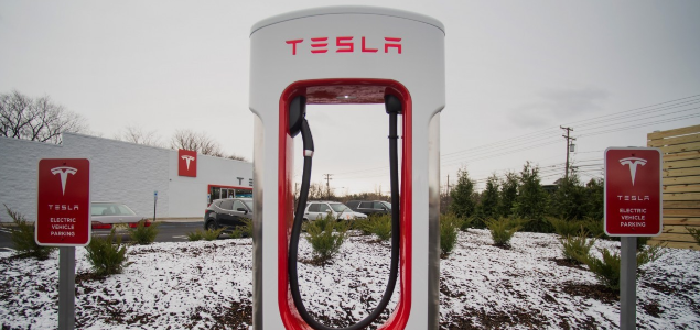 Tesla Promises New Battery Can Power Your Home, Power the Grid