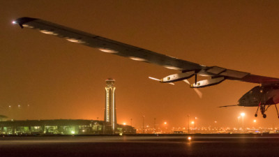 World’s First Solar-Powered Plane Making Its Way Around the Globe
