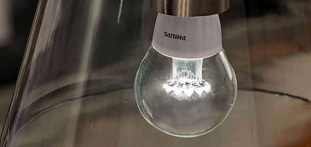 Philips' New 40W LED Bulb Designed to Sway Stubborn Fans of Incandescents