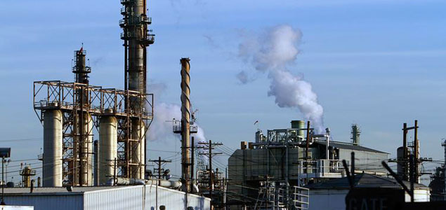 CA Business Leaders Call For Oil Industry to Comply with CO2 Law