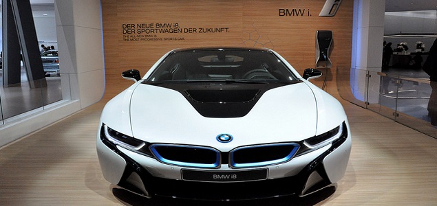 BMW i's Fast Charger Charges EVs Up to 80% in 30 Min