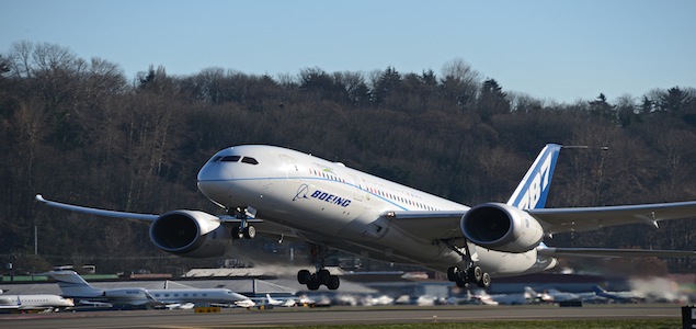 Boeing Completes World's First Flight Powered by Green Diesel