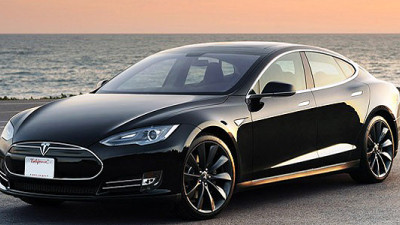 Federal Government Rates Tesla Model S Safest Car of All Time