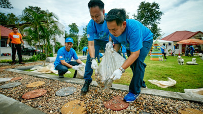 Ford Volunteer Corps Deploys Thousands of Employees Into Communities Worldwide During Ford Global Caring Month