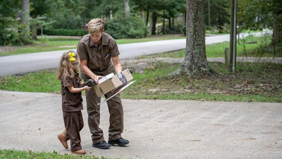 UPS Delivers Wishes And Gives Back This Holiday Season