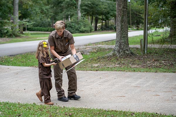 UPS Delivers Wishes And Gives Back This Holiday Season