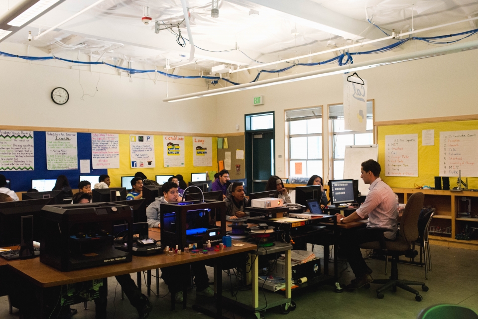 AT&T And Teach For America Expand Computer Science Opportunities To Bay Area Students