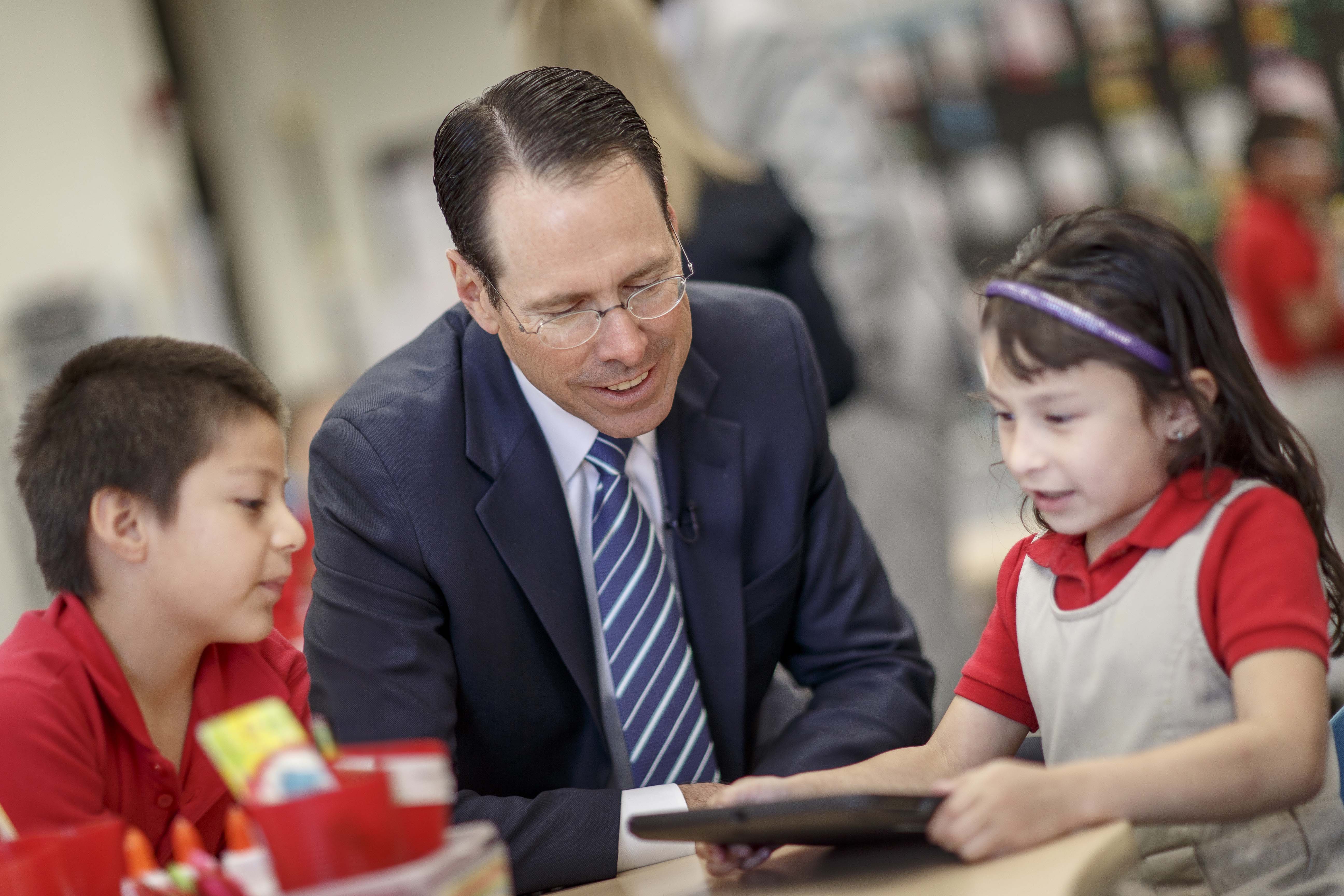 Randall L. Stephenson to Receive “Promise of America” Award