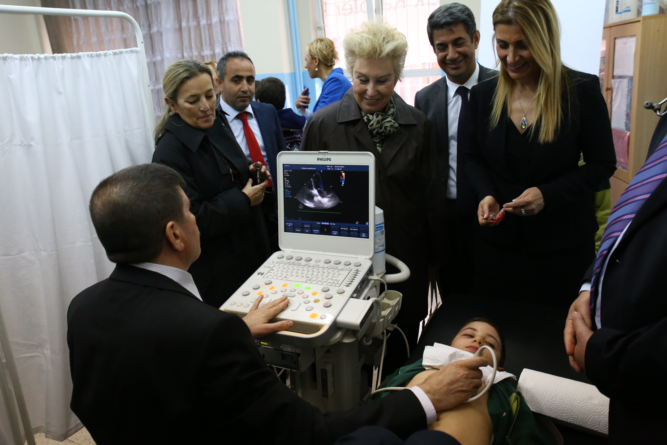 Philips Little Hearts Project Started in Gaziantep: Reaching out to 180,000 little hearts in Southeastern Anatolia