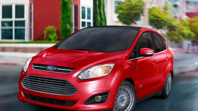 Charge ’Er Up: Ford Offers Three Years’ Complimentary Charging to C-MAX Energi Customers with EV 1-2-3 Charge, Powered by EVgo
