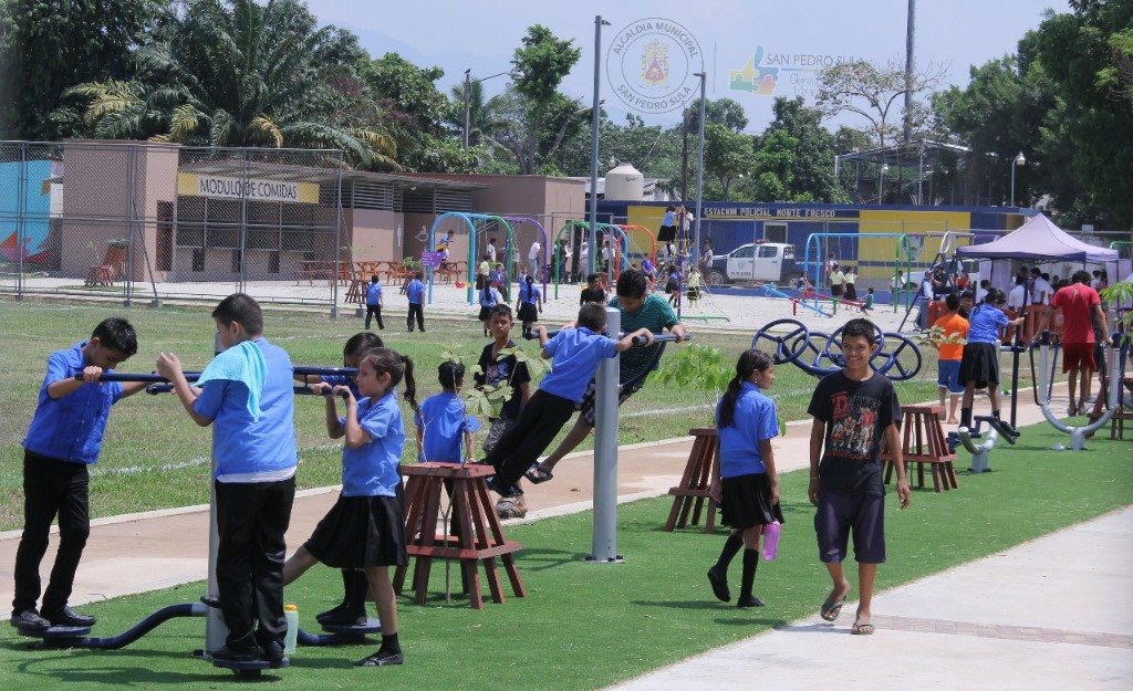 Gildan Donates $570,000 to Refurbish Majoncho Sosa Community Park in Honduras