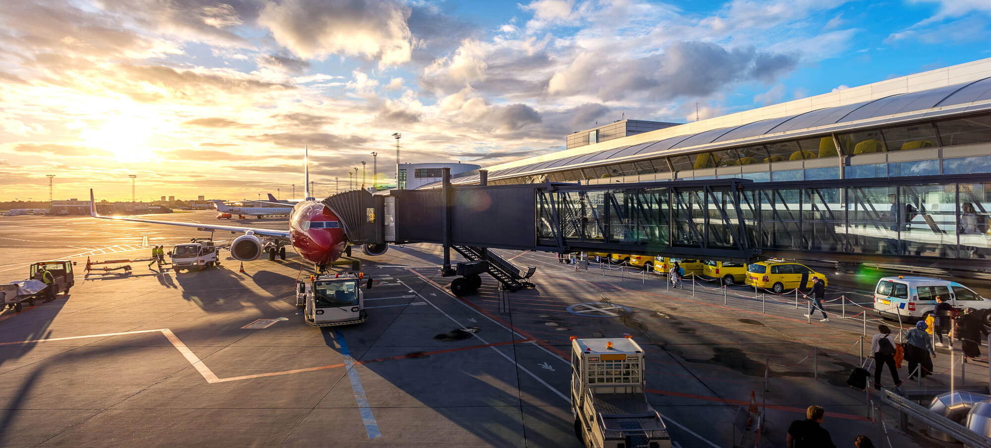 50+ CEOs Join Aviation Industry Initiative to Transform Airports into Clean-Energy Hubs