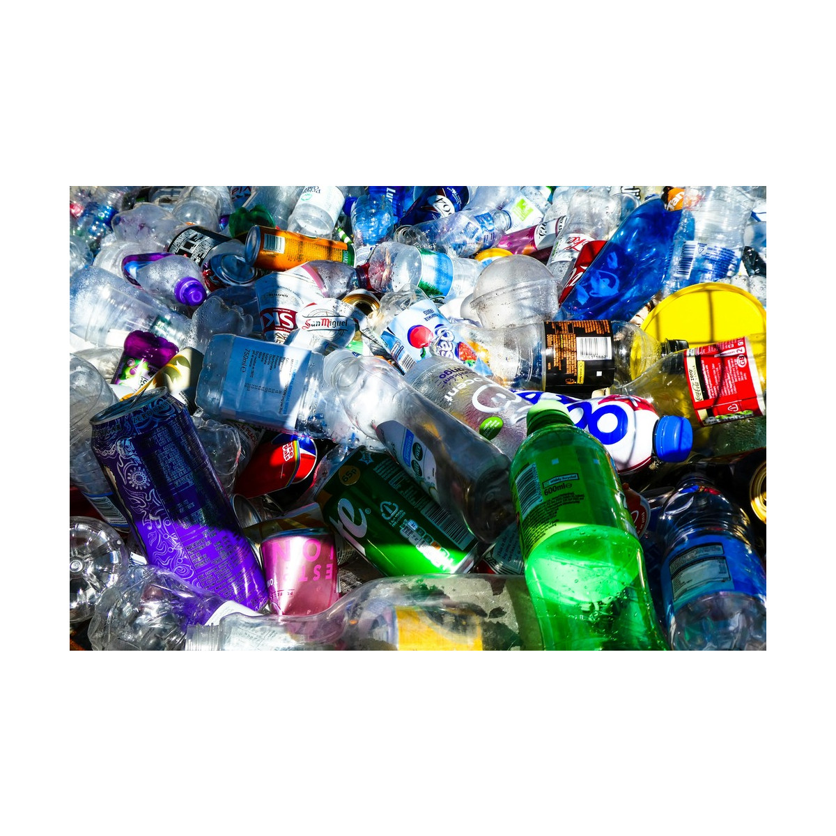 Inside a Powerful New Campaign to &quot;Unplastic&quot; Our Homes and Daily Routines